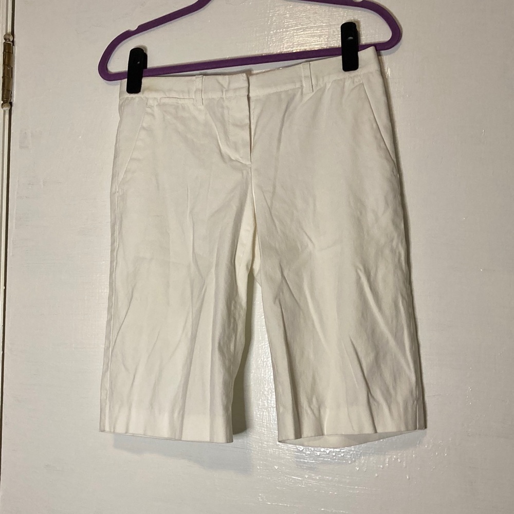 WHITE THEORY BERMUDA SHORTS
